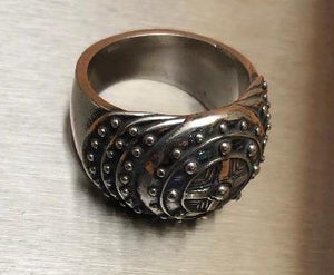 Knight's Round Shield Ring